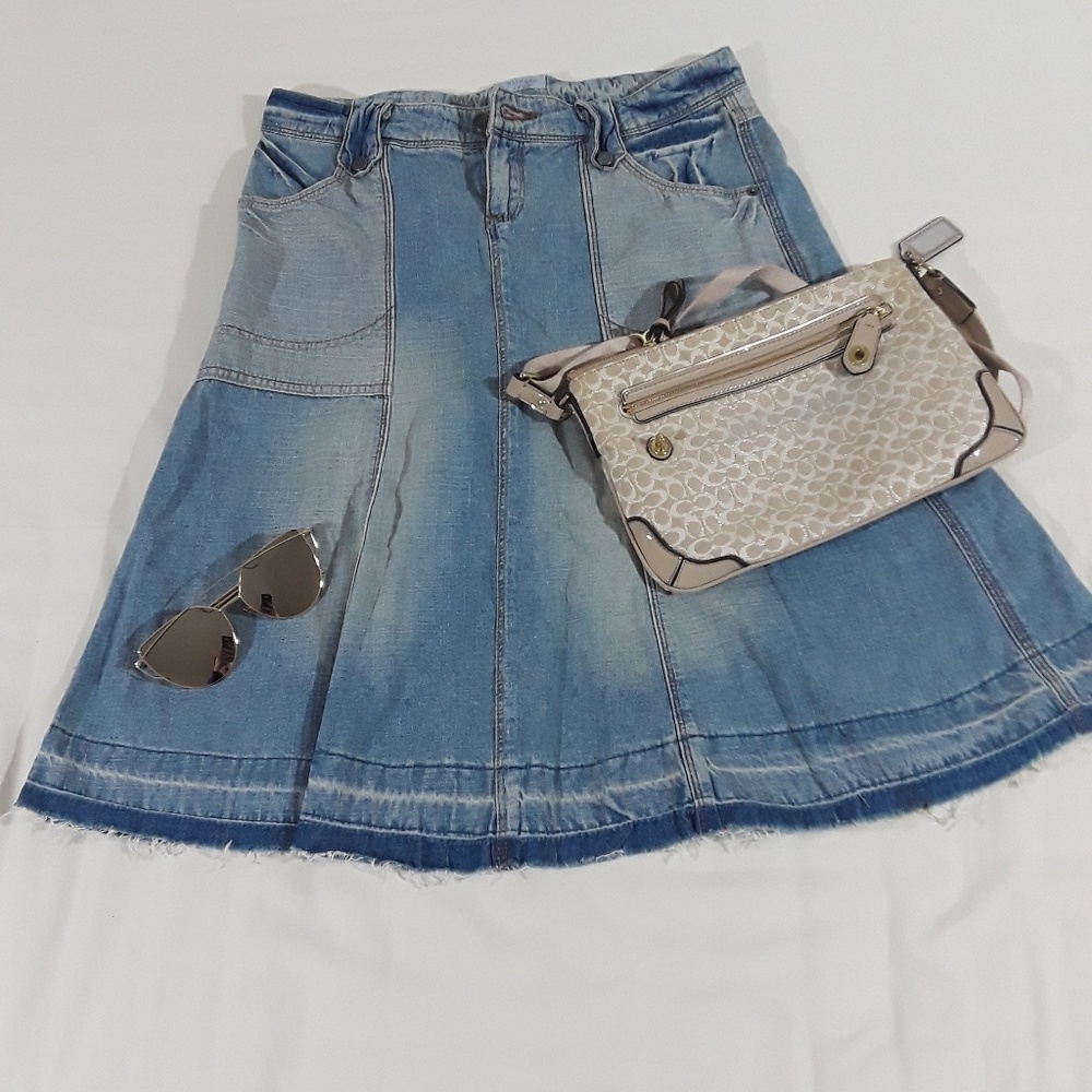 Denim skirt